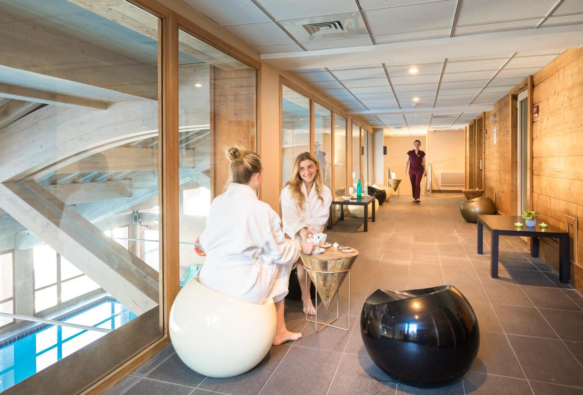 Hotel Club Mmv Les 2 Domaines La Plagne Exterior photo